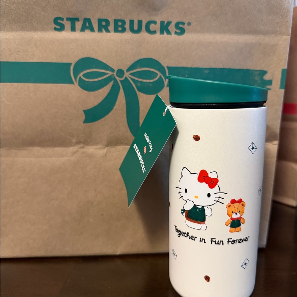 Starbucks Hello Kitty 2025 limited edition stainless steel tumbler